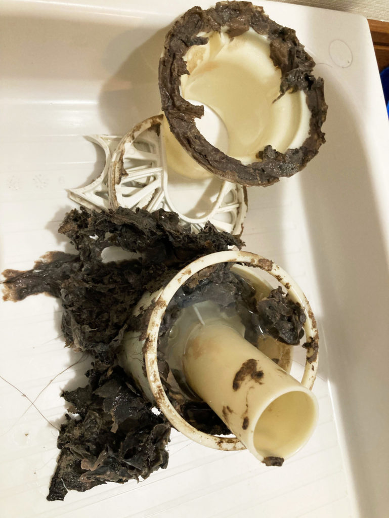 洗濯パン　排水口の清掃について