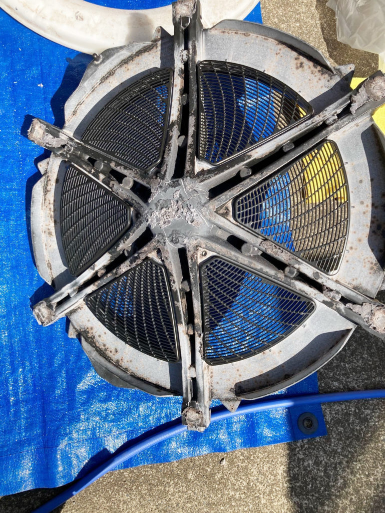 パナソニック　ドラム式洗濯機　洗濯槽を外さないと洗えないところ